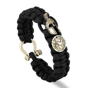 Bracelet viking en corde tressé rouge et noir avec casque de guerrier spartiates couleur bronze